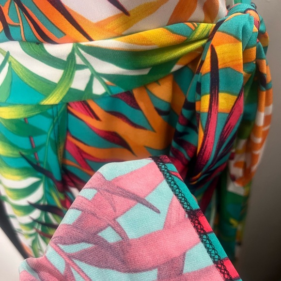 Sleeveless tropical print maxi sun dress with shorts underneath 2X - Picture 4 of 7